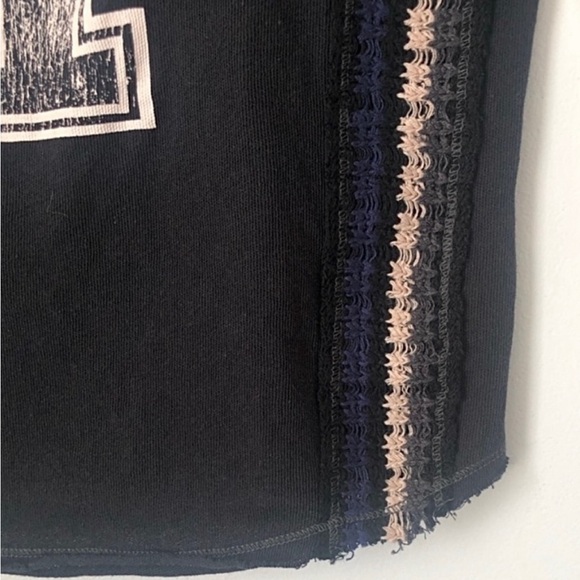 We The Free People First Place Tee
Top XS Black - Picture 7 of 11